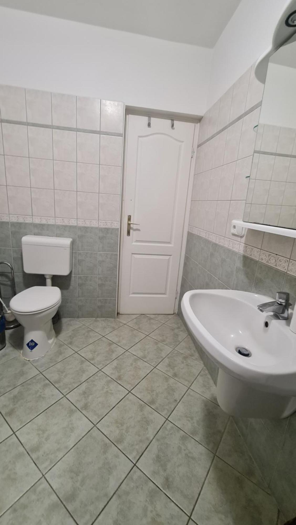 Tulipan Apartman Seghedin Exterior foto